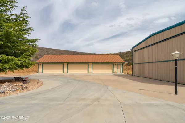 $995,000 | 14705 Highway 169, Dewey-Humboldt, AZ 86327