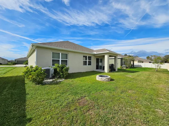 $2,400 | 480 Sorrento Drive, Cocoa, FL 32922