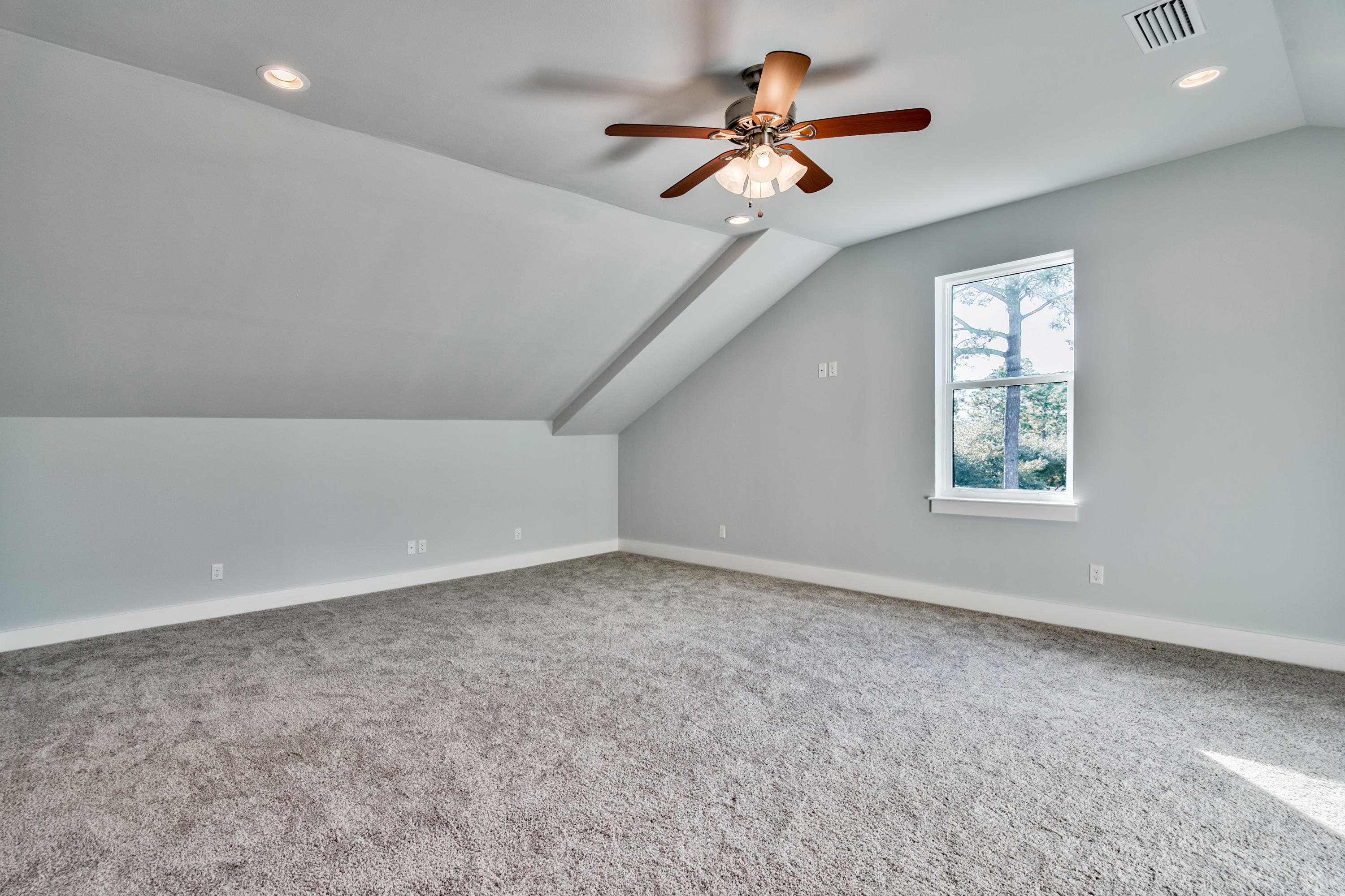 153 Marlberry Santa Rosa Beach, Unit TRACE Santa Rosa Beach, FL 32459 - Photo 21 of 28 Upstairs Guest Bedroom