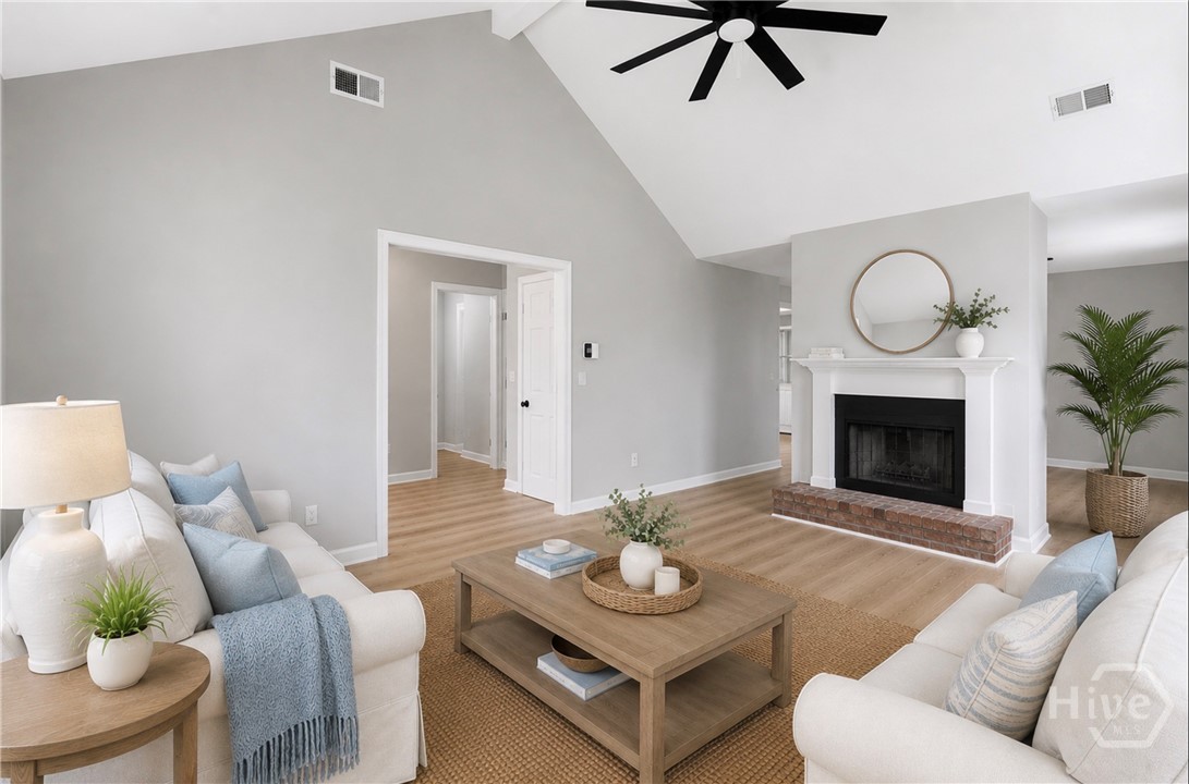 135 Backshell Road Savannah, GA 31404 - Photo 7 of 41 Living room