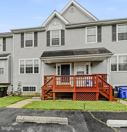 $325,000 | 18 Laxford Drive, Newark, DE 19702