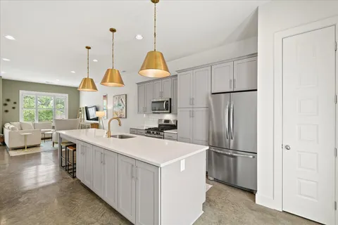 $475,000 | 678 James Avenue, Nashville, TN 37209