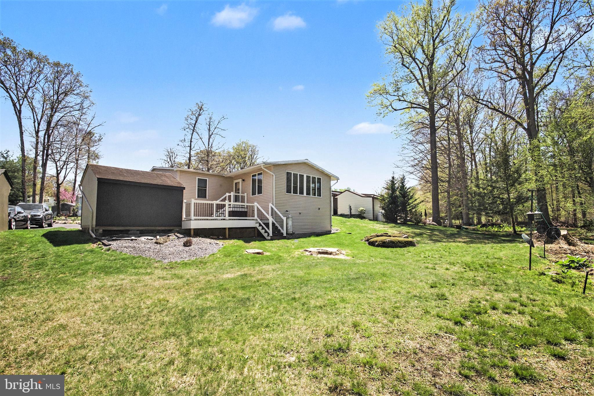 220 Maple Avenue Manheim, PA 17545 - Photo 9 of 30