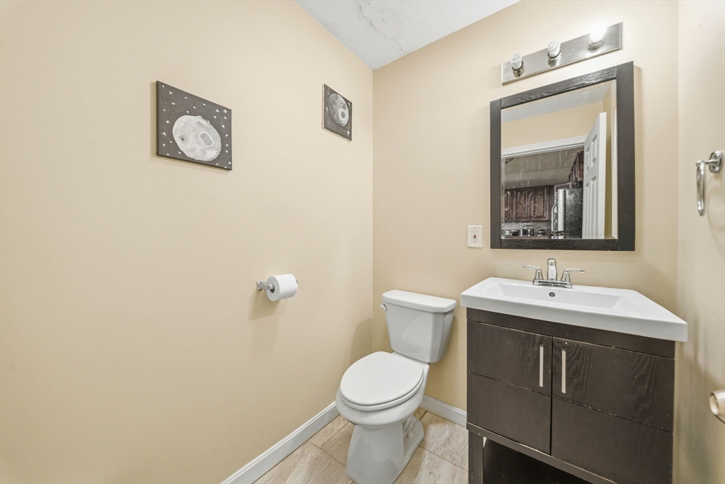121 Winfield Street Worcester, MA 01602 - Photo 11 of 41