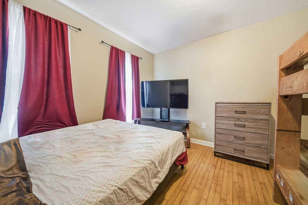 121 Winfield Street Worcester, MA 01602 - Photo 16 of 41