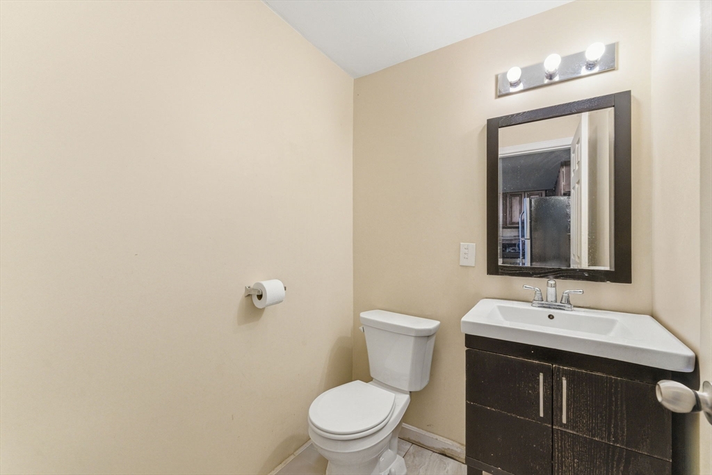 121 Winfield Street Worcester, MA 01602 - Photo 24 of 41