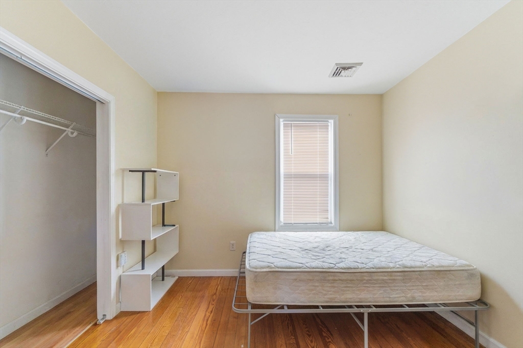 121 Winfield Street Worcester, MA 01602 - Photo 29 of 41