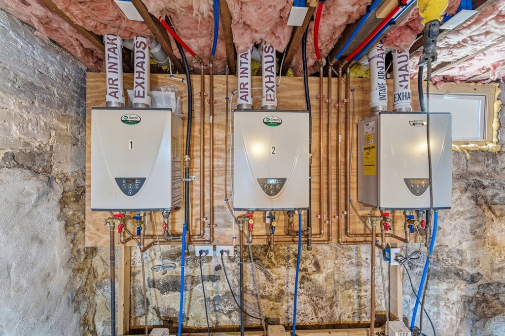 121 Winfield Street Worcester, MA 01602 - Photo 36 of 41