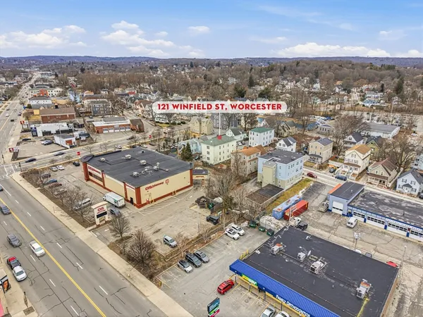 $875,000 | 121 Winfield Street, Worcester, MA 01602
