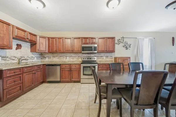 $875,000 | 121 Winfield Street, Worcester, MA 01602