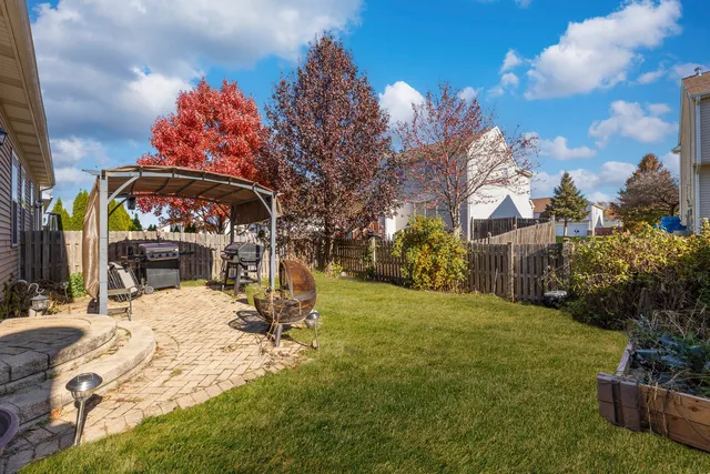 a view of outdoor space yard and patio