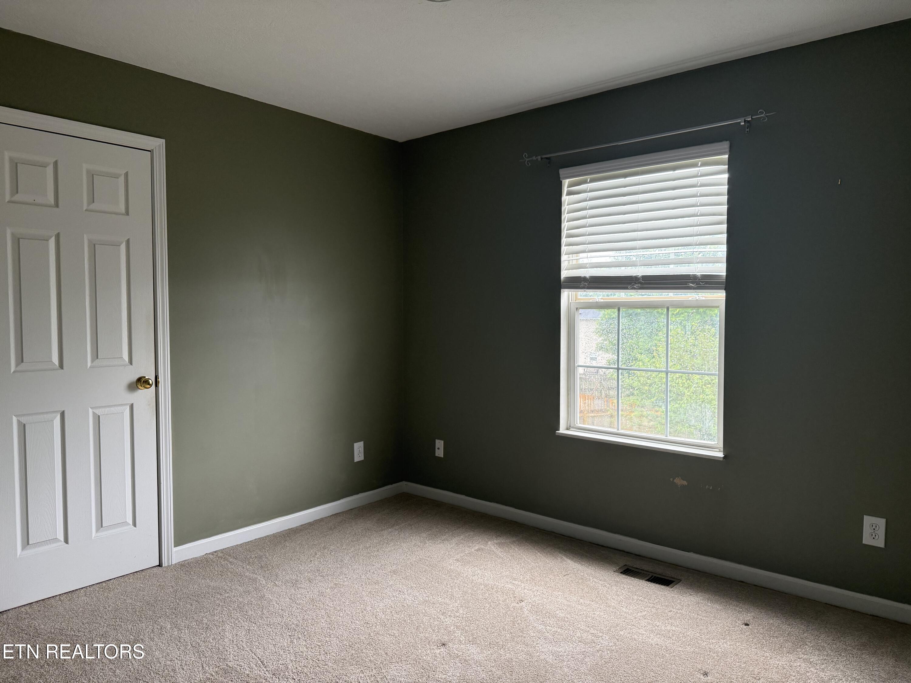 7847 Dawnview Road Powell, TN 37849 - Photo 22 of 38 Bedroom 3 -1