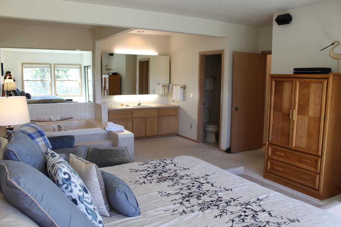 57315-4d Beaver Ridge Loop Sunriver, OR 97707 - Photo 10 of 19 12-PrimeBed-R4