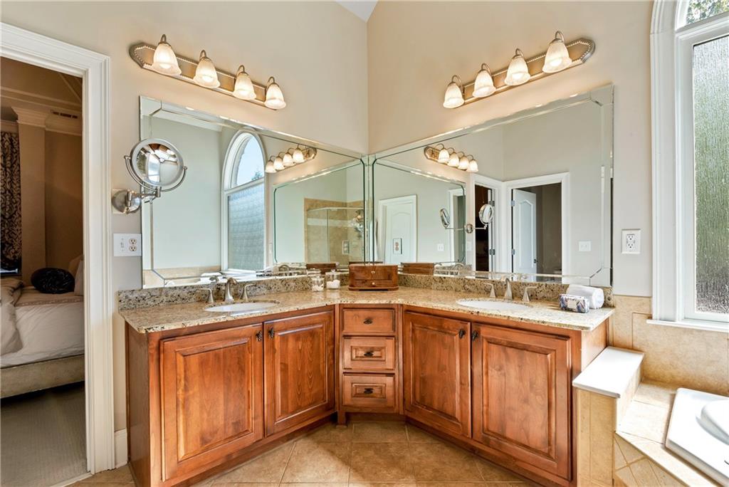 405 Forrest Lane Gainesville, GA 30501 - Photo 36 of 70