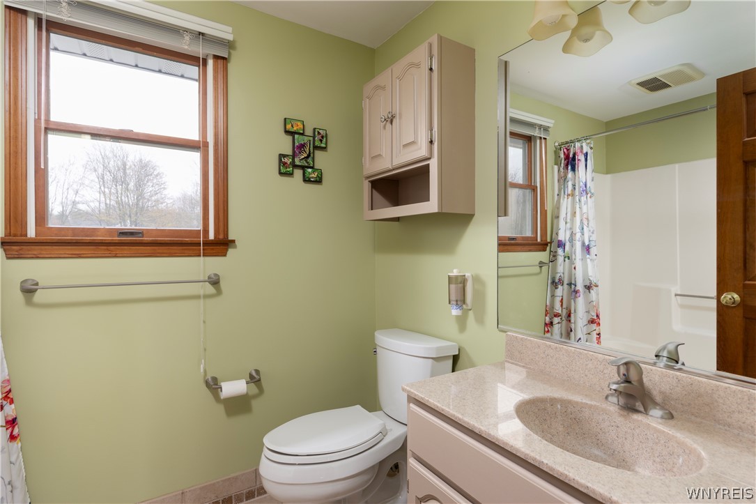 6733 Scherff Road Orchard Park, NY 14127 - Photo 18 of 39