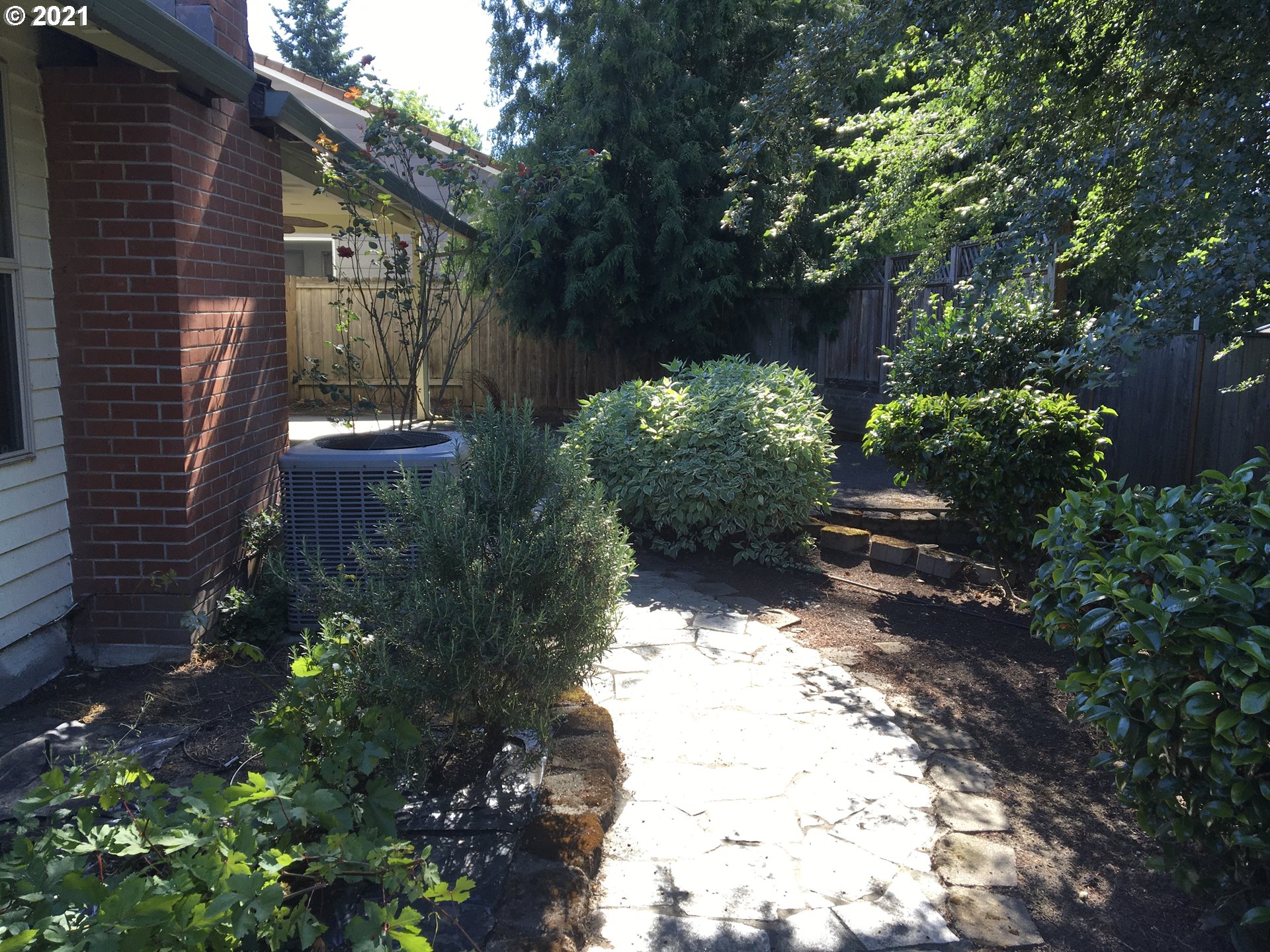17656 Southwest Washington Drive Aloha, OR 97078 - Photo 12 of 27 Gallery Image 12