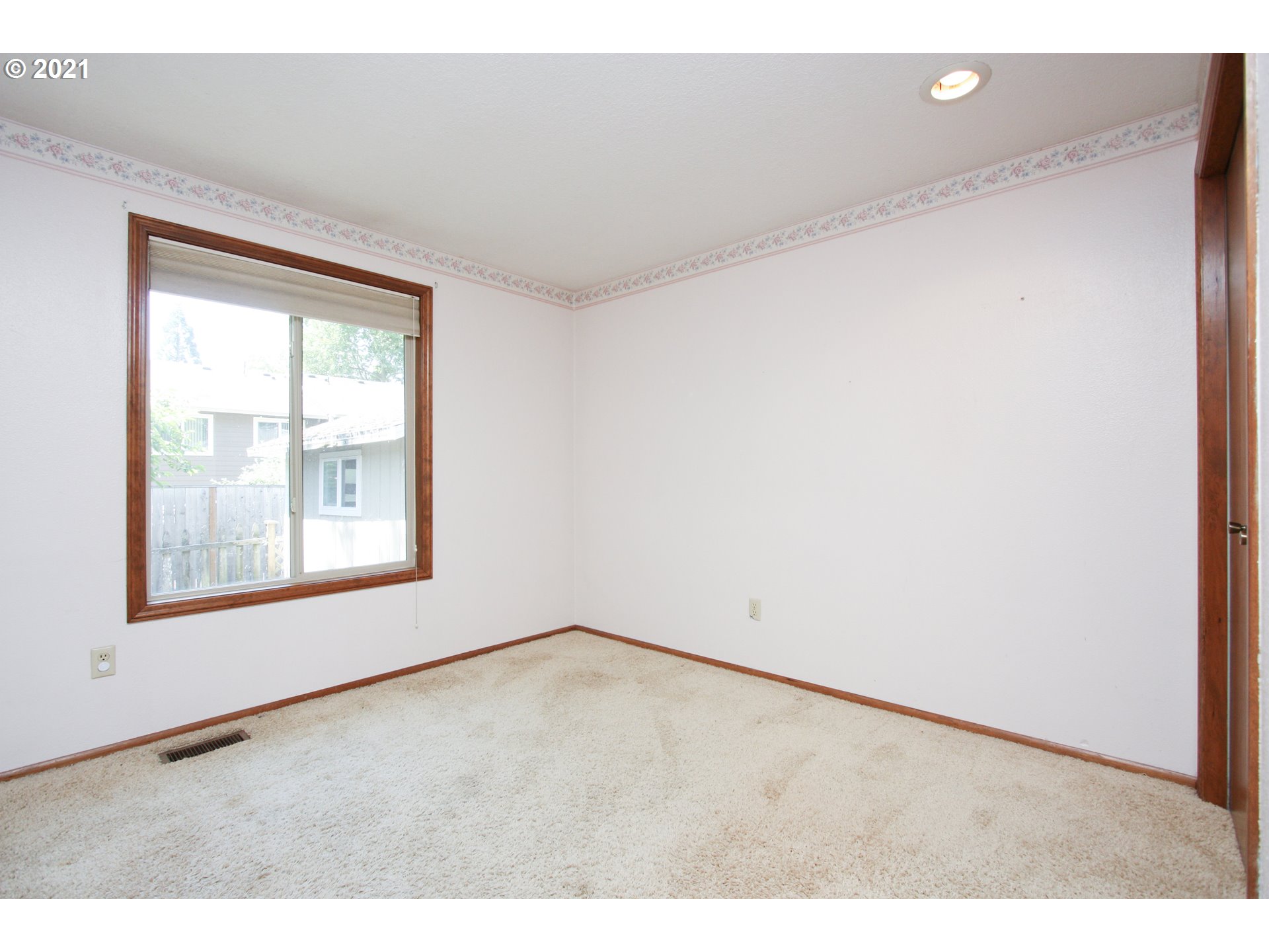 17656 Southwest Washington Drive Aloha, OR 97078 - Photo 14 of 27 Gallery Image 14