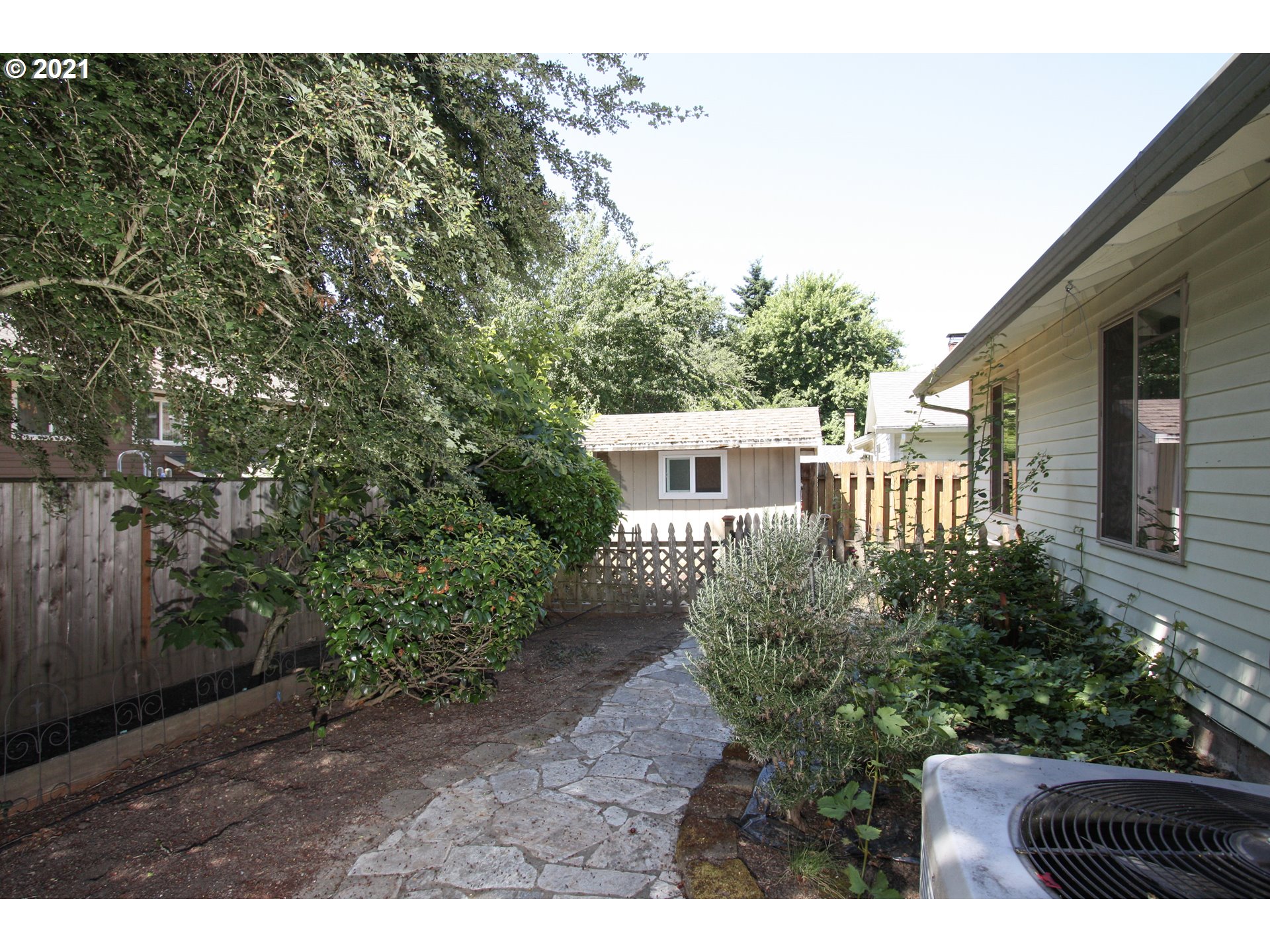 17656 Southwest Washington Drive Aloha, OR 97078 - Photo 22 of 27 Gallery Image 22