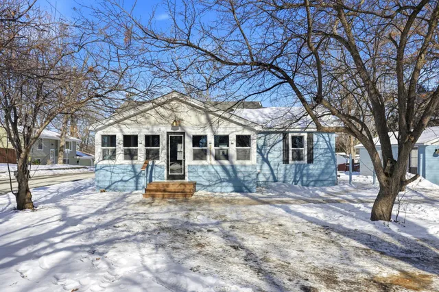 $325,000 | 5118 3 Points Boulevard, Mound, MN 55364