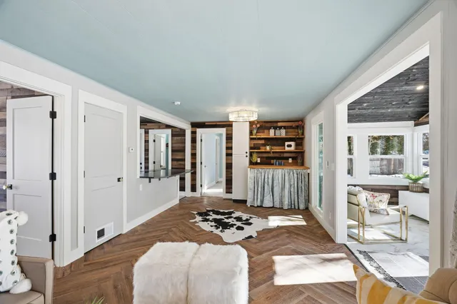 $325,000 | 5118 3 Points Boulevard, Mound, MN 55364