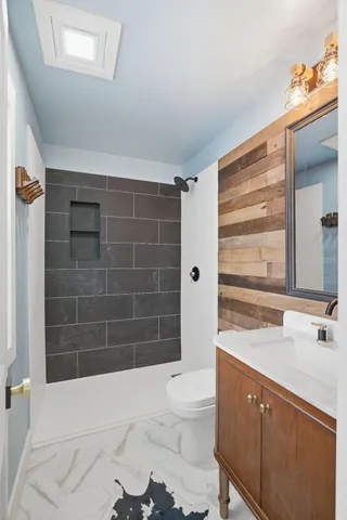 $325,000 | 5118 3 Points Boulevard, Mound, MN 55364