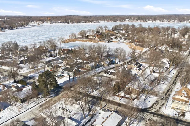 $325,000 | 5118 3 Points Boulevard, Mound, MN 55364