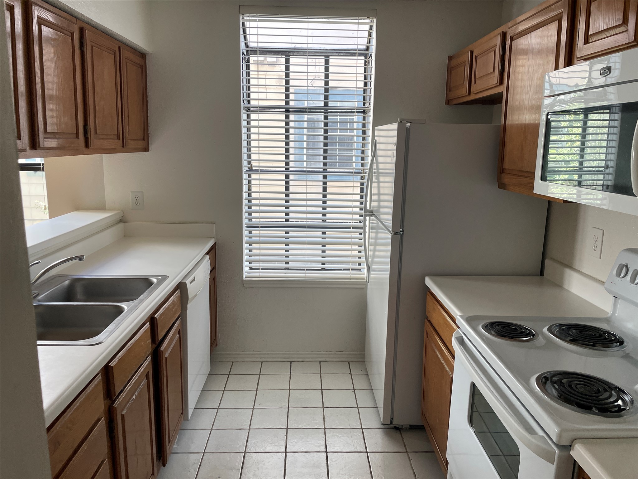 2409 Leon Street, Unit 108 Austin, TX 78705 - Photo 11 of 37