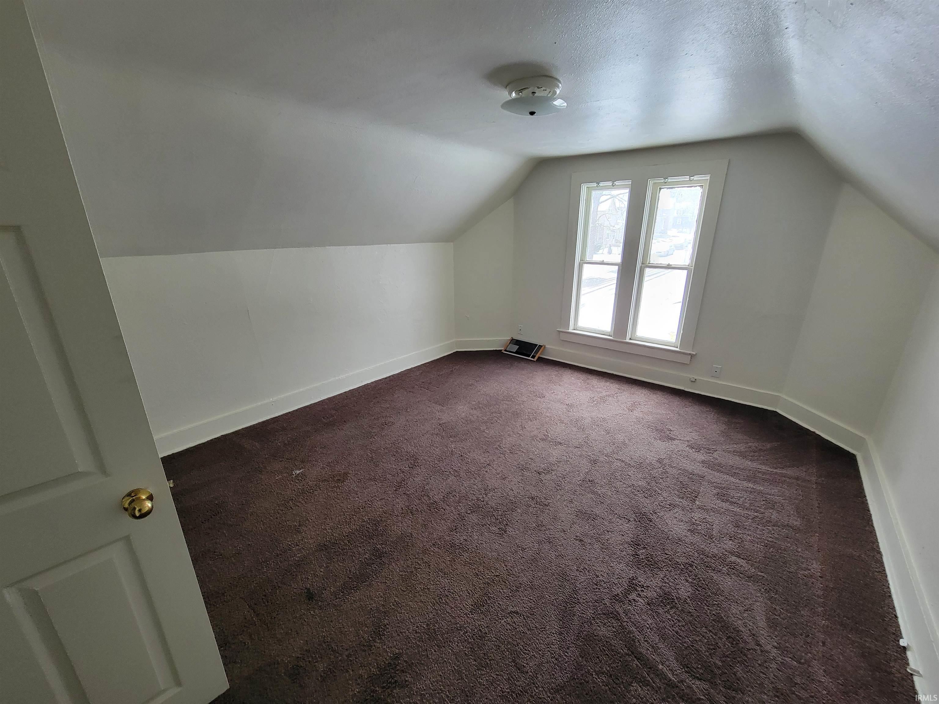 2431 Fox Avenue Fort Wayne, IN 46807 - Photo 14 of 35