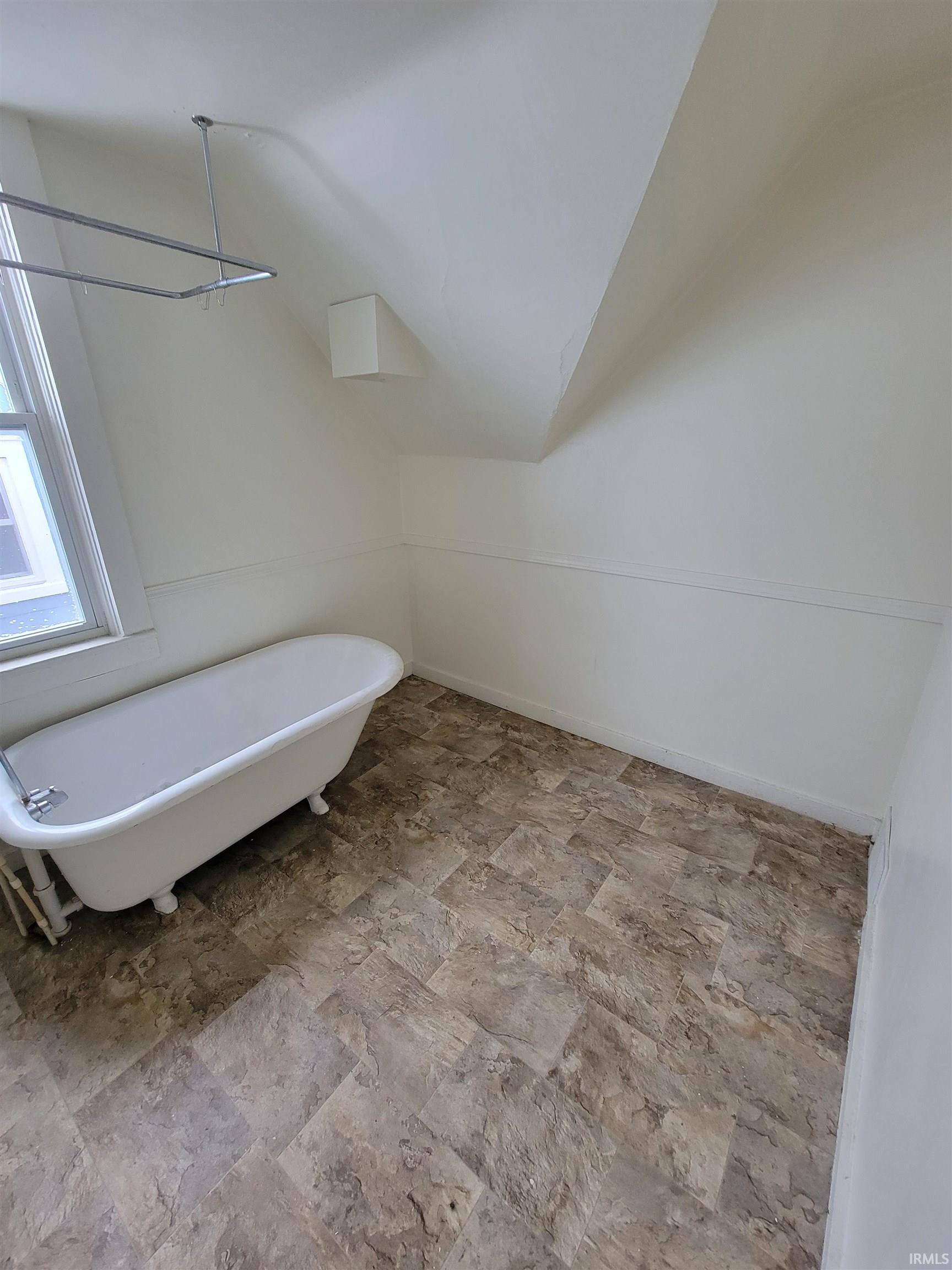 2431 Fox Avenue Fort Wayne, IN 46807 - Photo 19 of 35