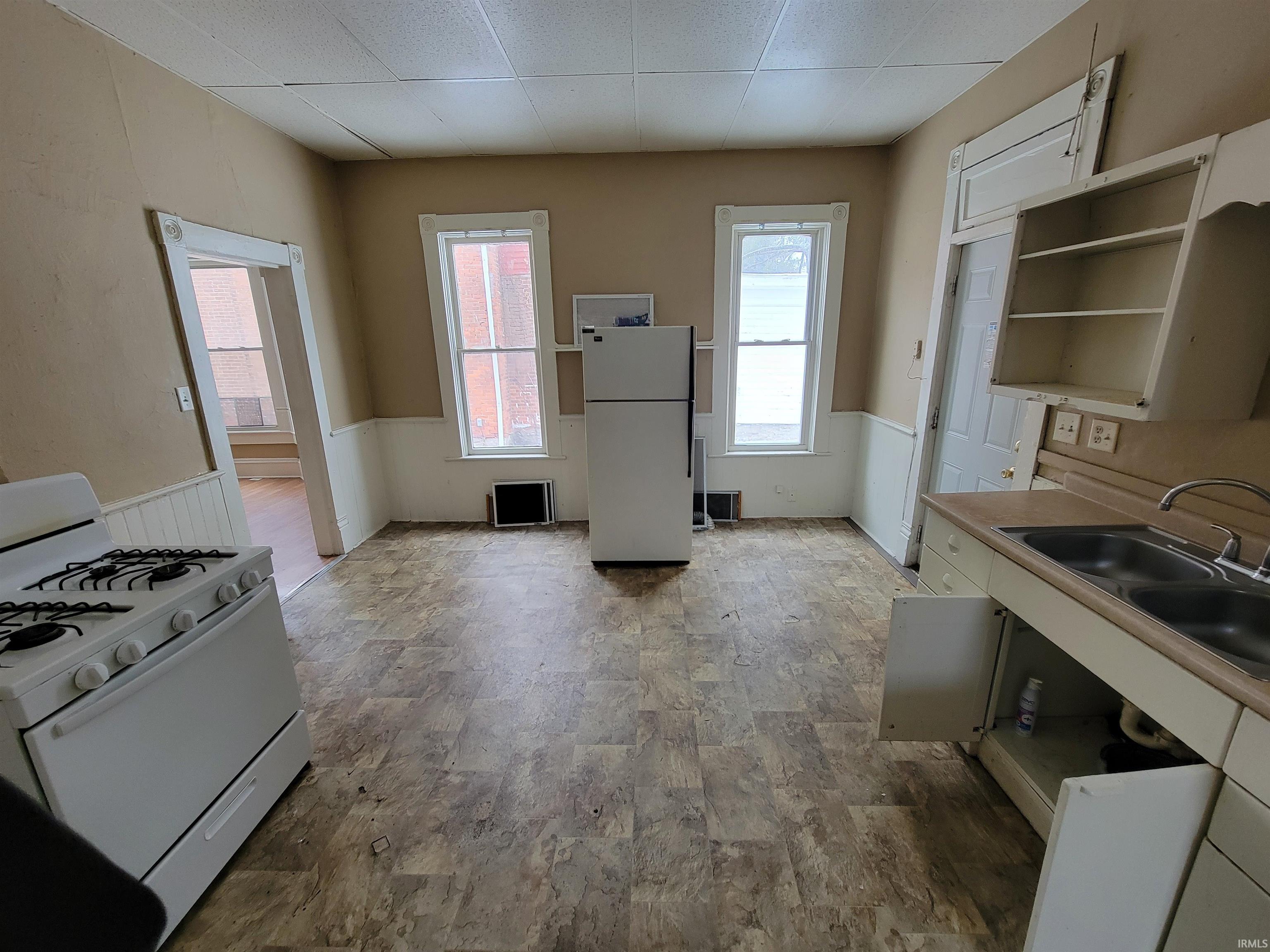 2431 Fox Avenue Fort Wayne, IN 46807 - Photo 23 of 35