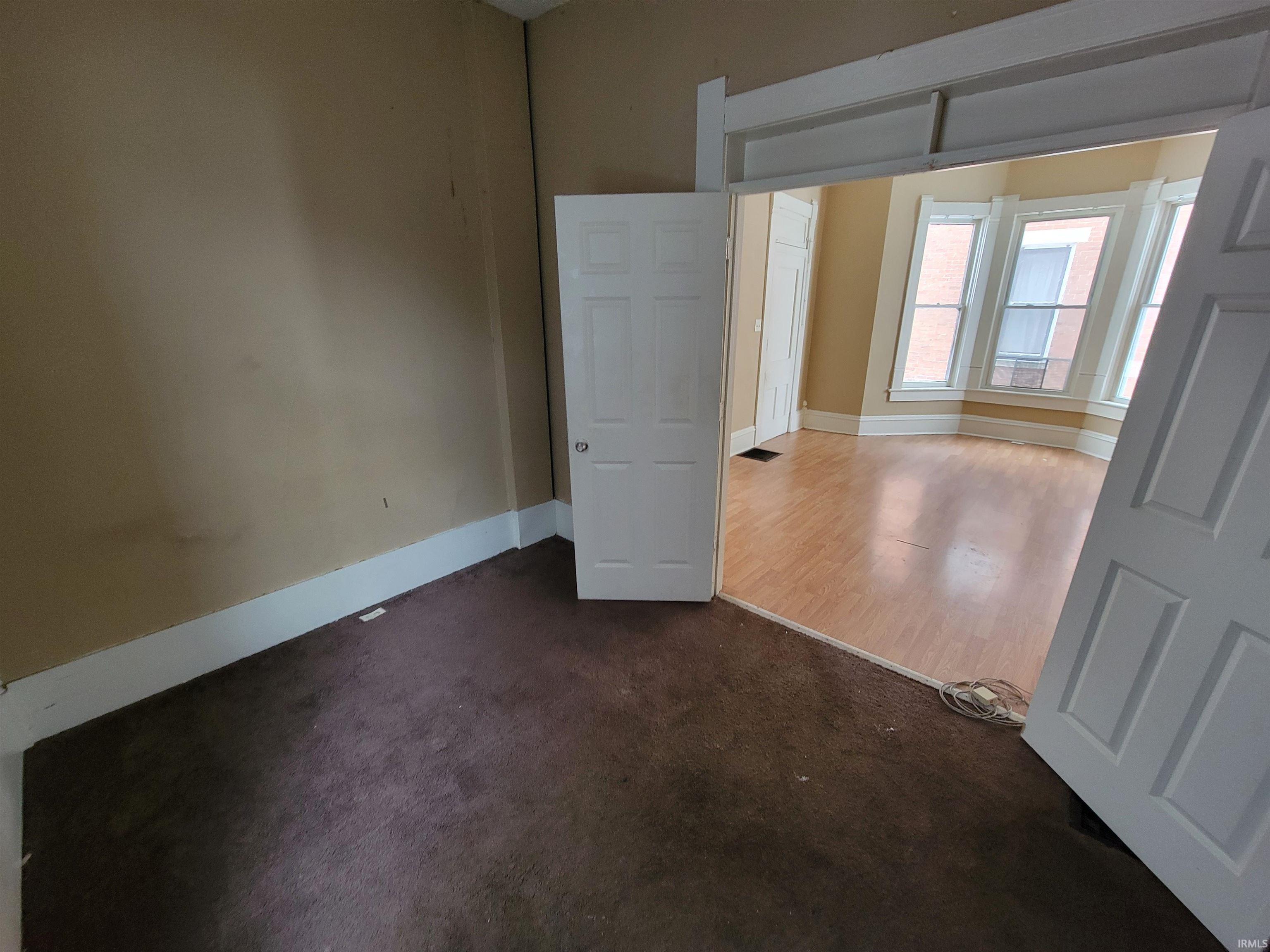 2431 Fox Avenue Fort Wayne, IN 46807 - Photo 5 of 35