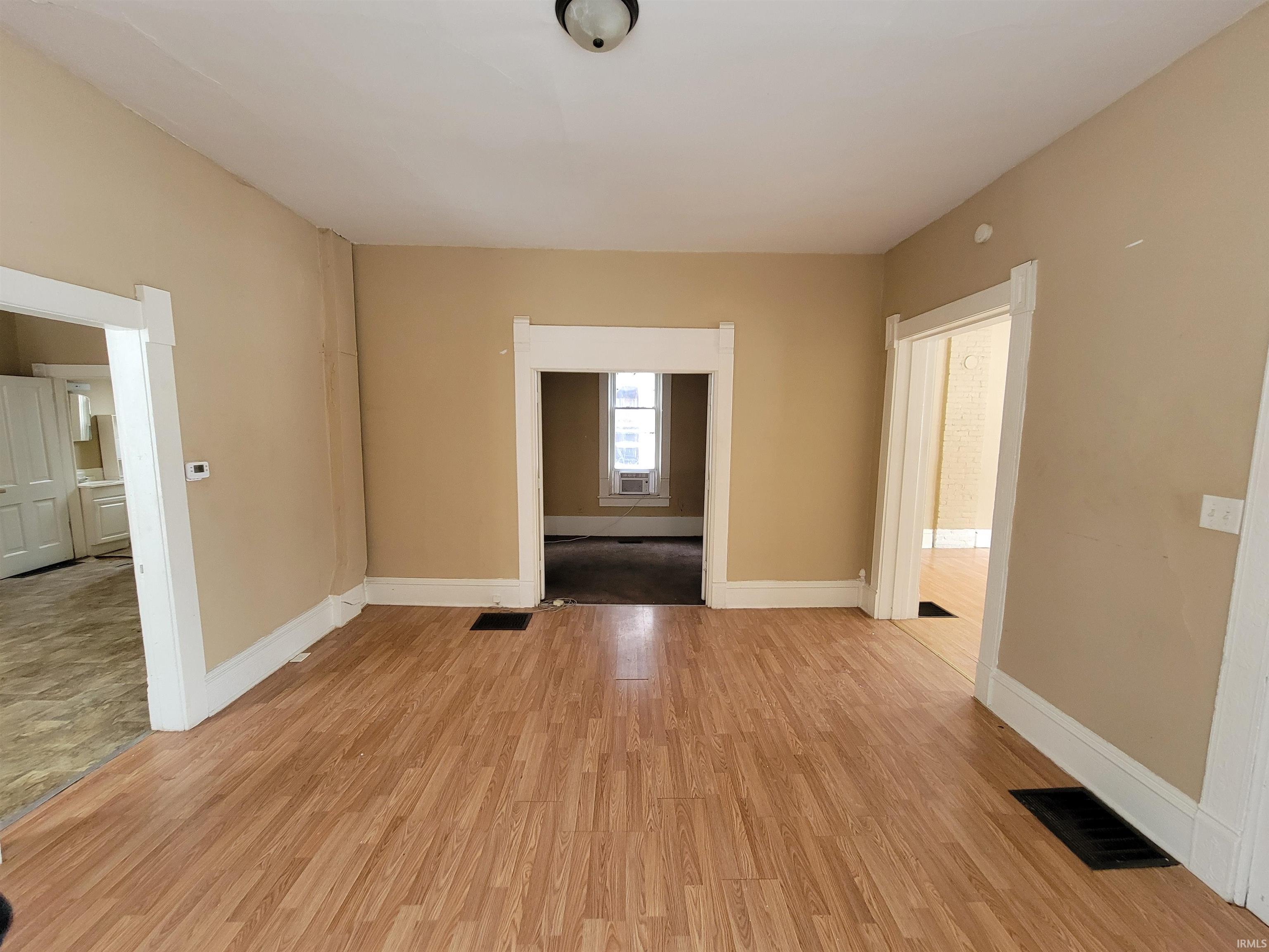 2431 Fox Avenue Fort Wayne, IN 46807 - Photo 6 of 35