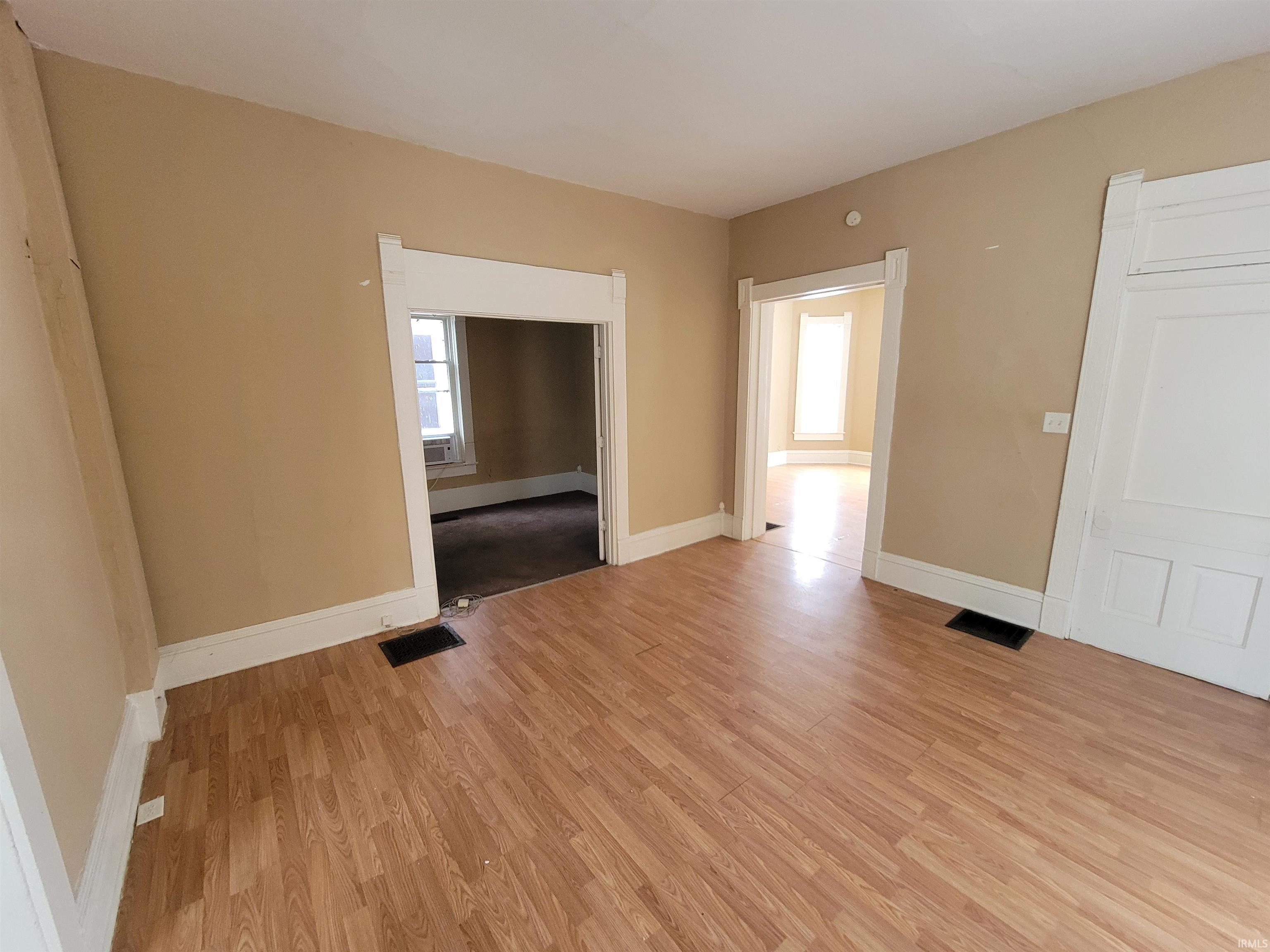 2431 Fox Avenue Fort Wayne, IN 46807 - Photo 7 of 35