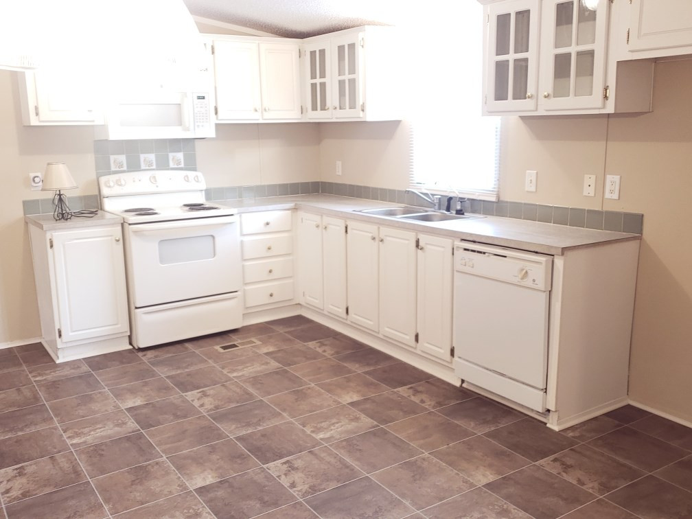 477 Durham Lake Road Dudley, NC 28333 - Photo 5 of 17 Gallery Image 5