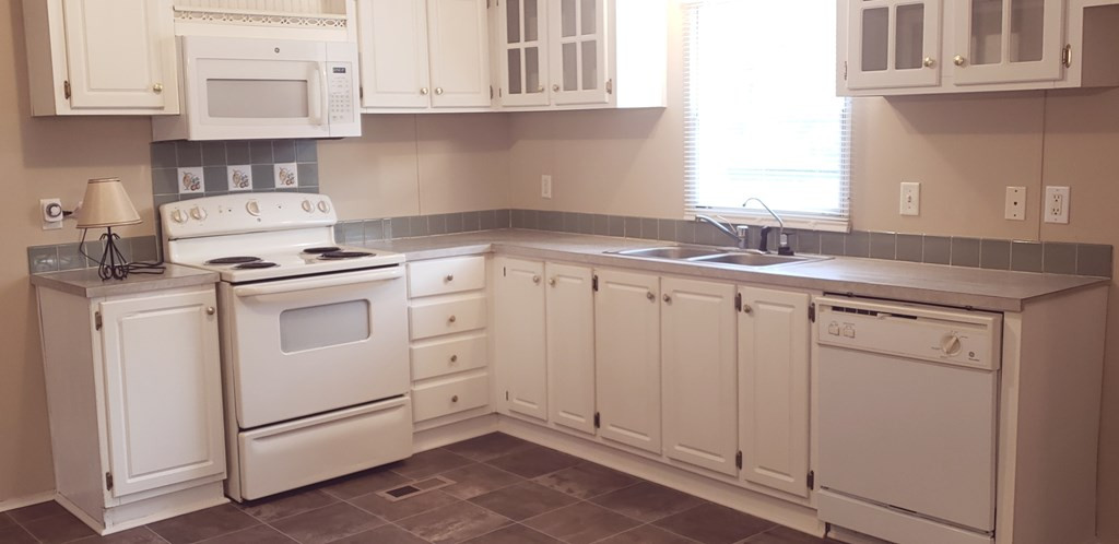 477 Durham Lake Road Dudley, NC 28333 - Photo 8 of 17 Gallery Image 8