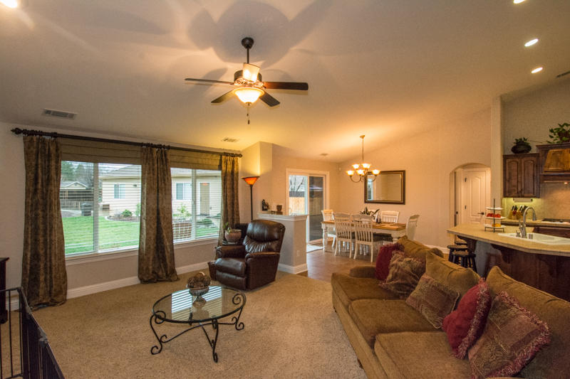 6581 Reflection Street Redding, CA 96001 - Photo 13 of 36 reflection-108