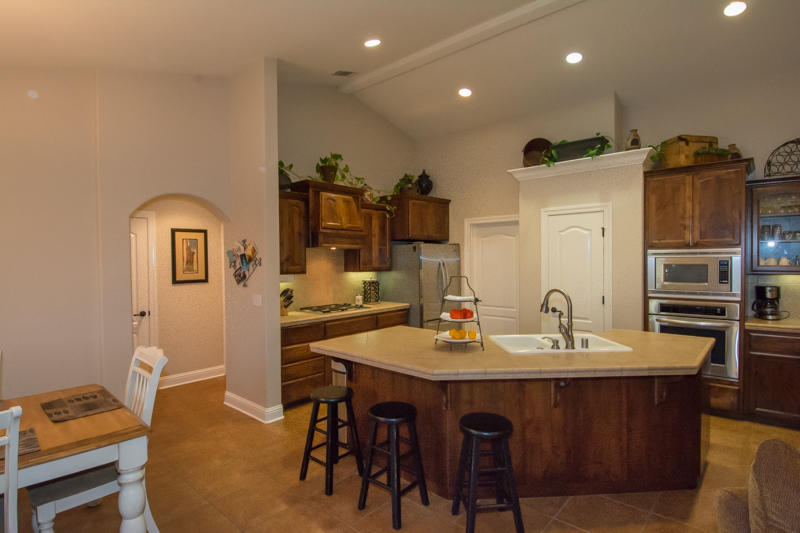6581 Reflection Street Redding, CA 96001 - Photo 16 of 36 reflection-112