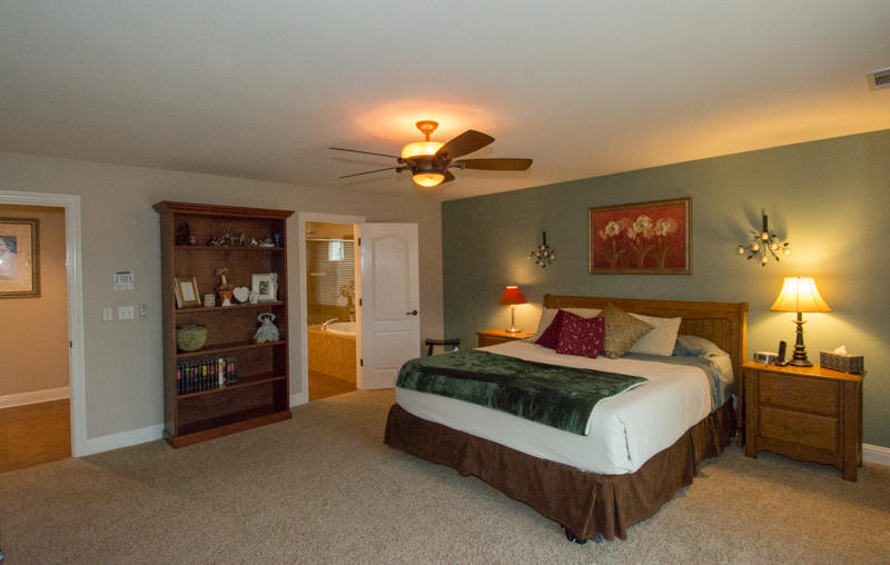 6581 Reflection Street Redding, CA 96001 - Photo 21 of 36 reflection-118