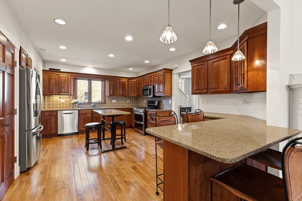 15 Edgewood Road Sharon, MA 02067 - Photo 10 of 39 Gallery Image 10