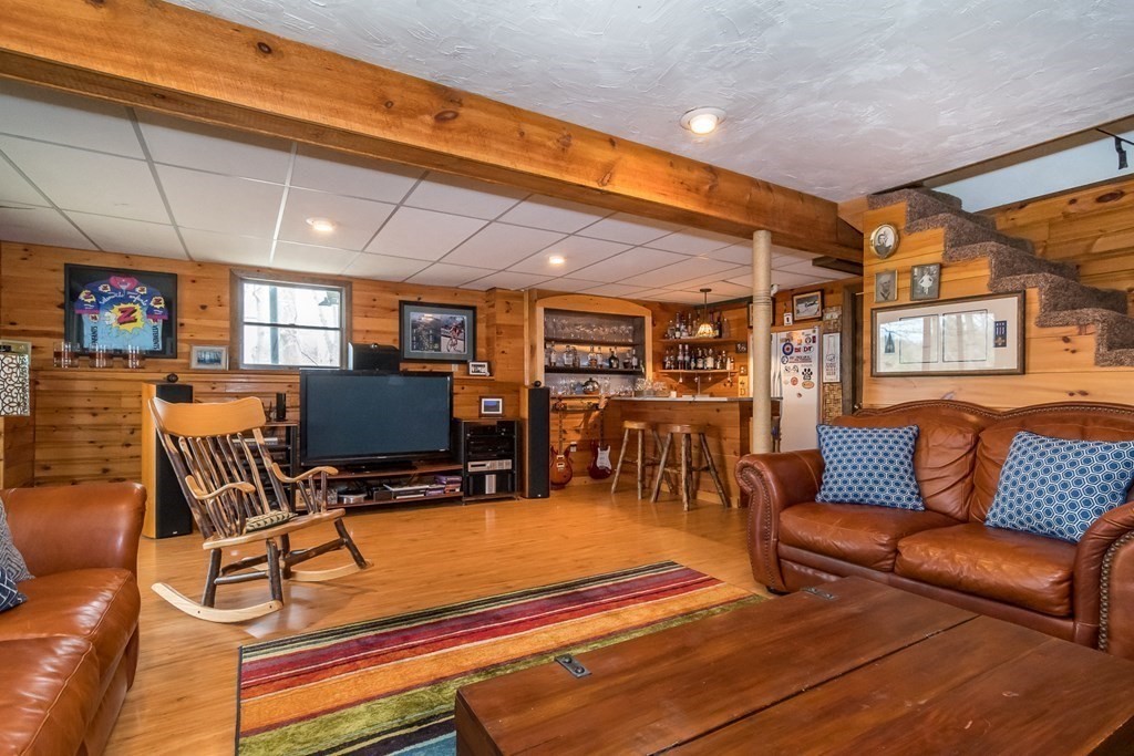 115 Walnut Road Wrentham, MA 02093 - Photo 21 of 31 Gallery Image 21