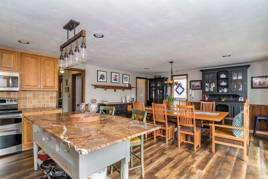 115 Walnut Road Wrentham, MA 02093 - Photo 6 of 31 Gallery Image 6
