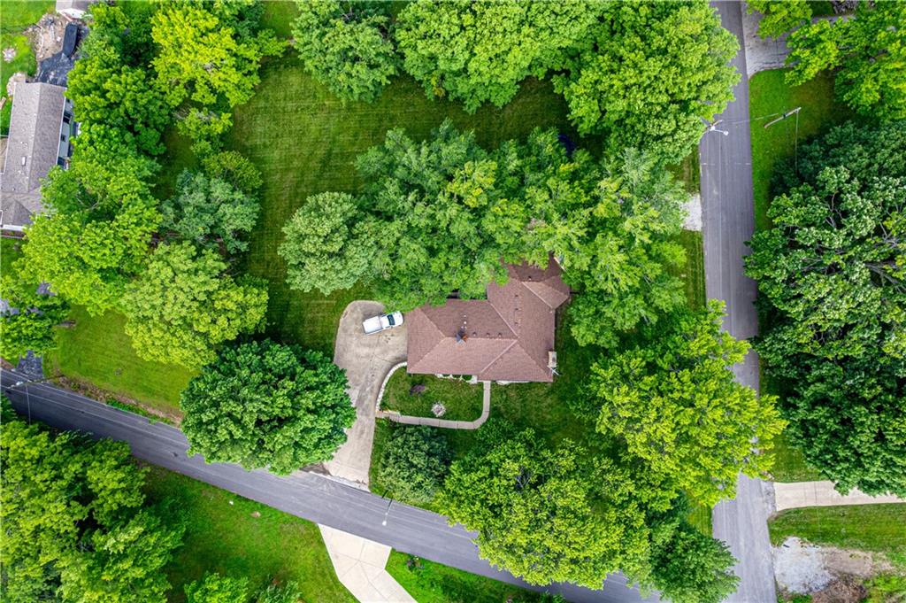 700 South Alexander Road Independence, MO 64056 - Photo 2 of 57