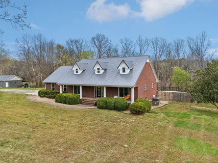 $749,000 | 154 Barnesville Road, Summertown, TN 38483