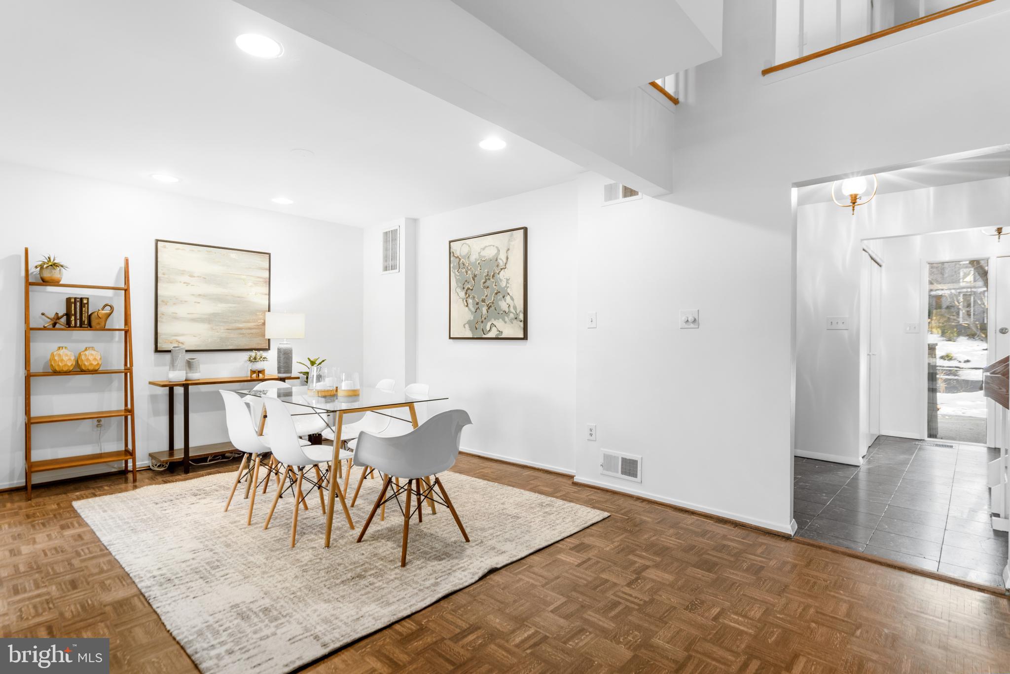 1606 Greenbriar Court Reston, VA 20190 - Photo 11 of 37