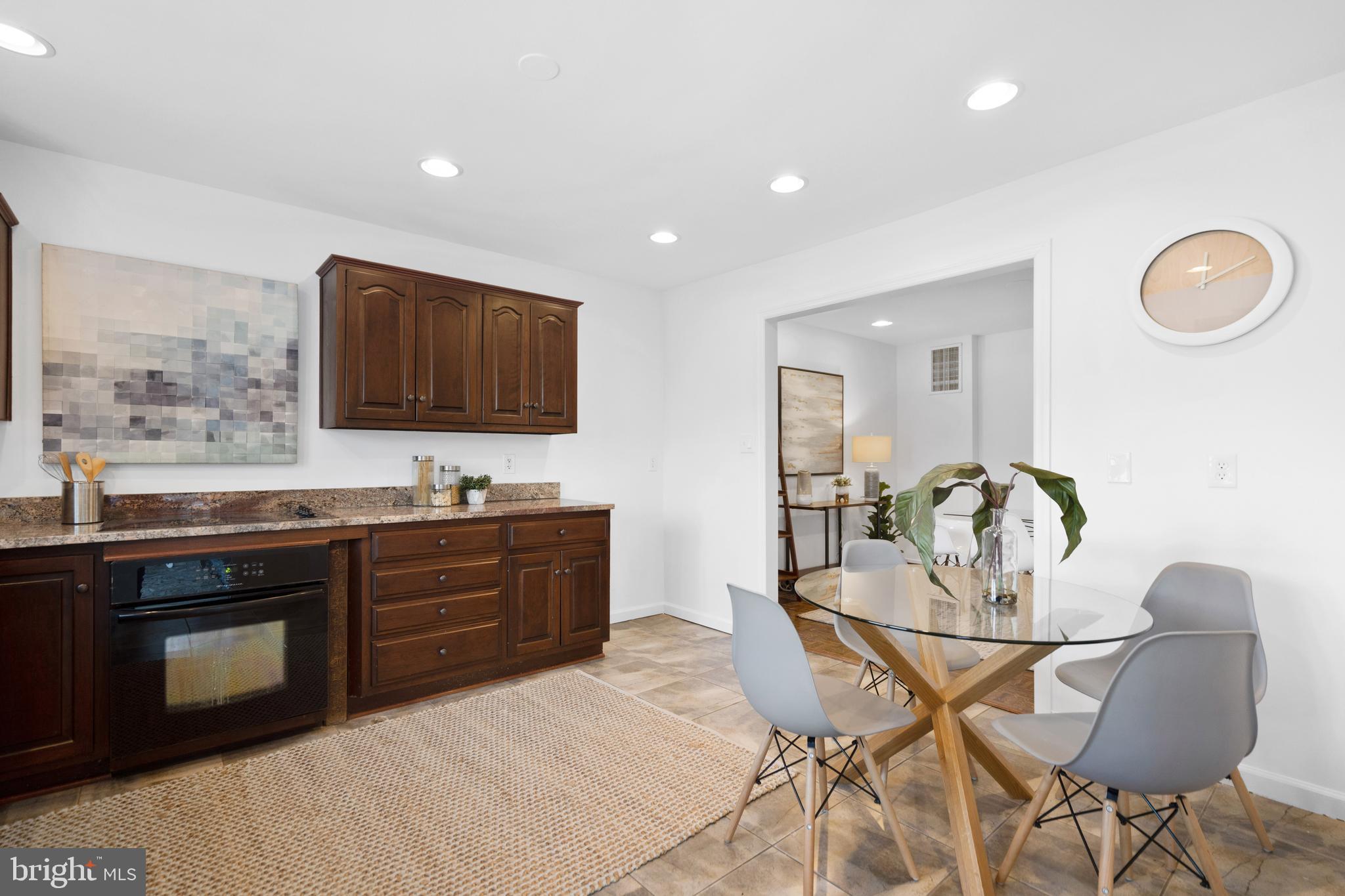 1606 Greenbriar Court Reston, VA 20190 - Photo 14 of 37