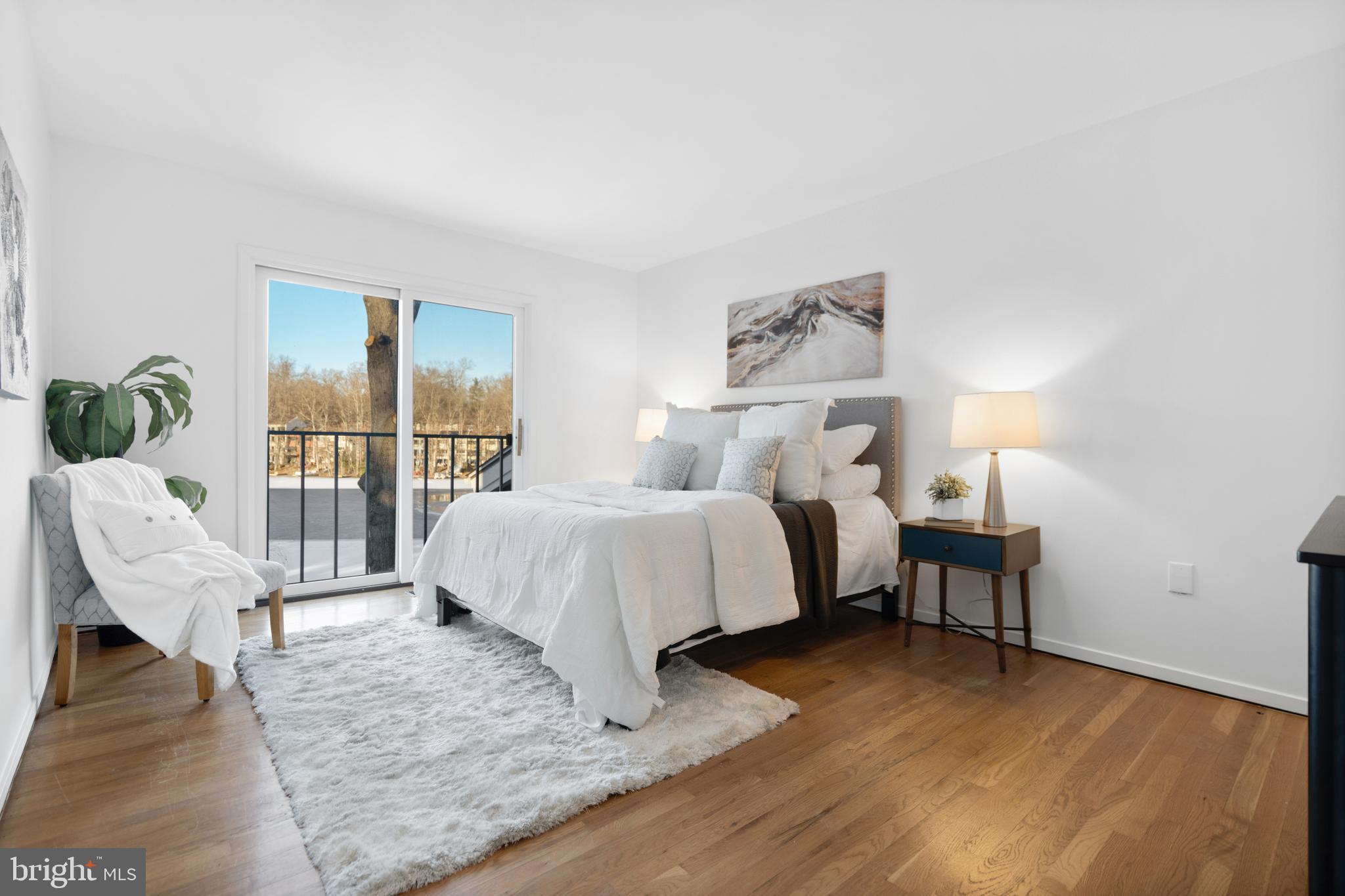 1606 Greenbriar Court Reston, VA 20190 - Photo 18 of 37