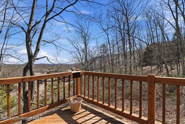 $535,000 | 111 High Mountain Lane, Tannersville, PA 18372