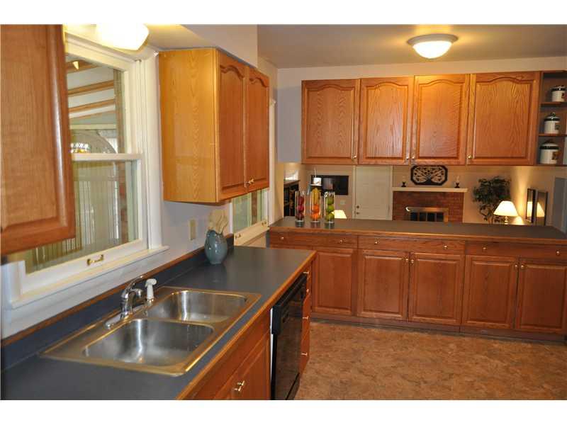 3245 Manning Road Indianapolis, IN 46228 - Photo 10 of 18 Gallery Image 10