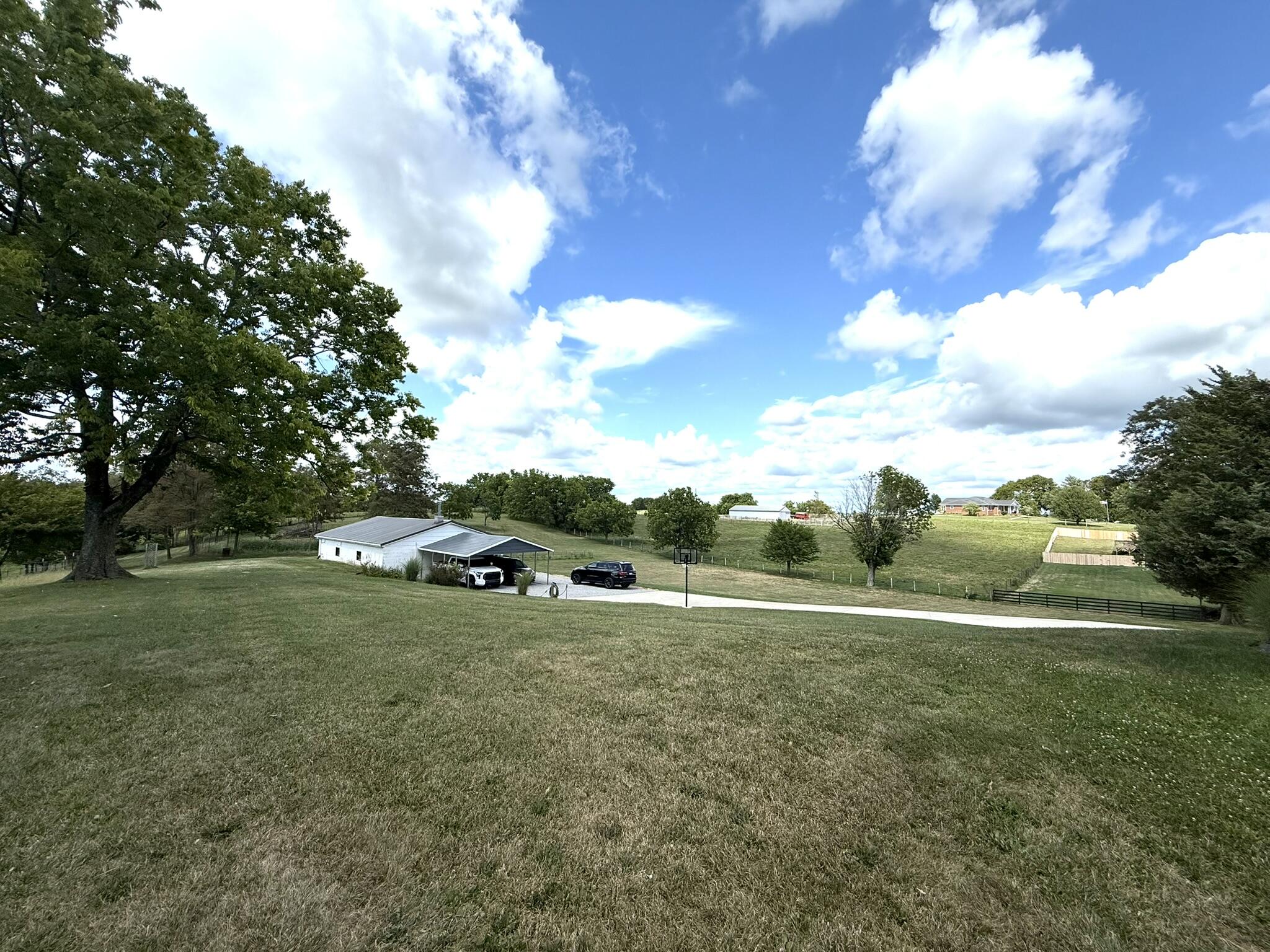 1367 Richmond Rd Loop 1 Lancaster, KY 40444 - Photo 21 of 45 IMG_2207