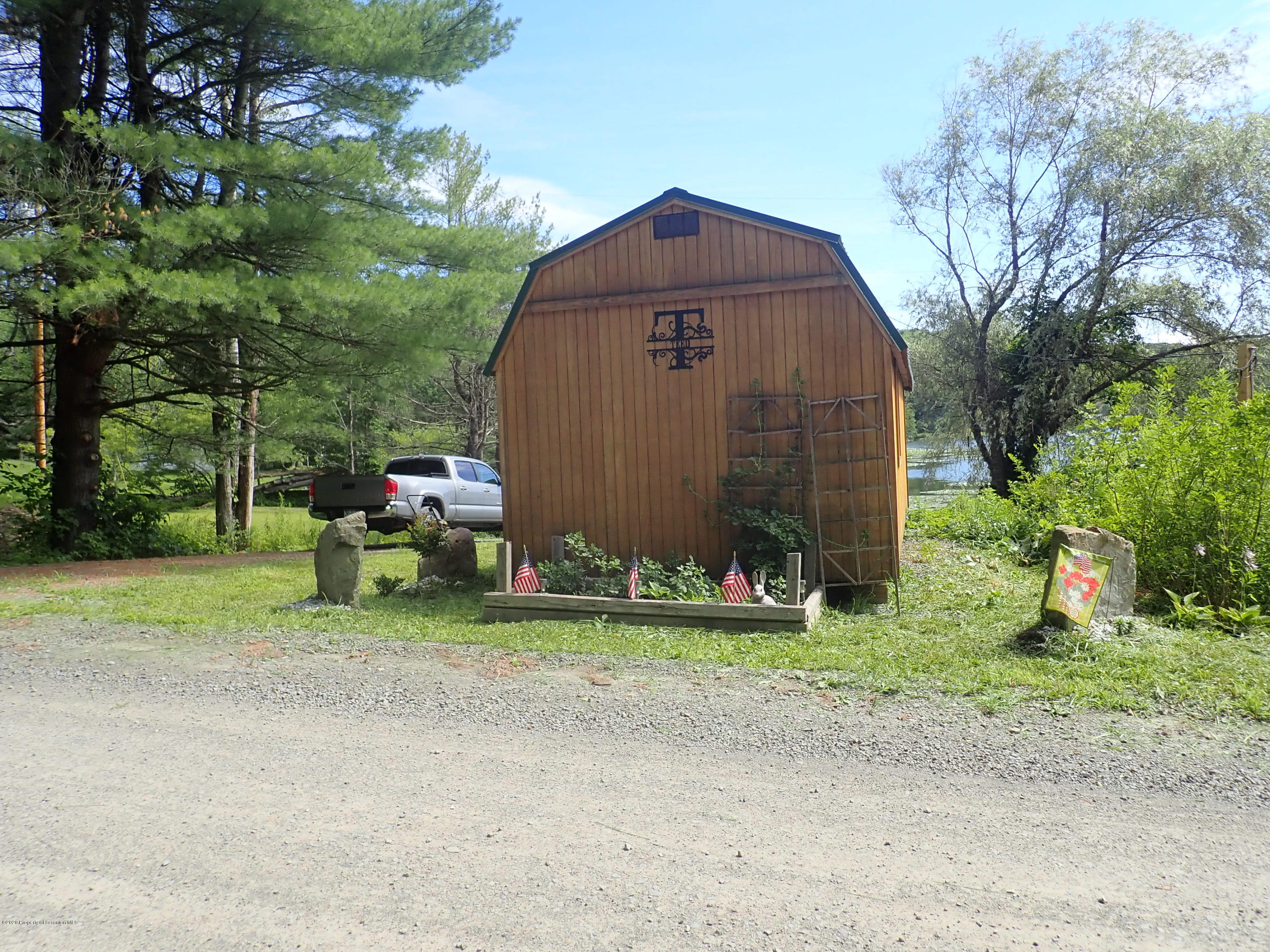 2706 Mahoney Road Montrose, PA 18801 - Photo 7 of 17 Back